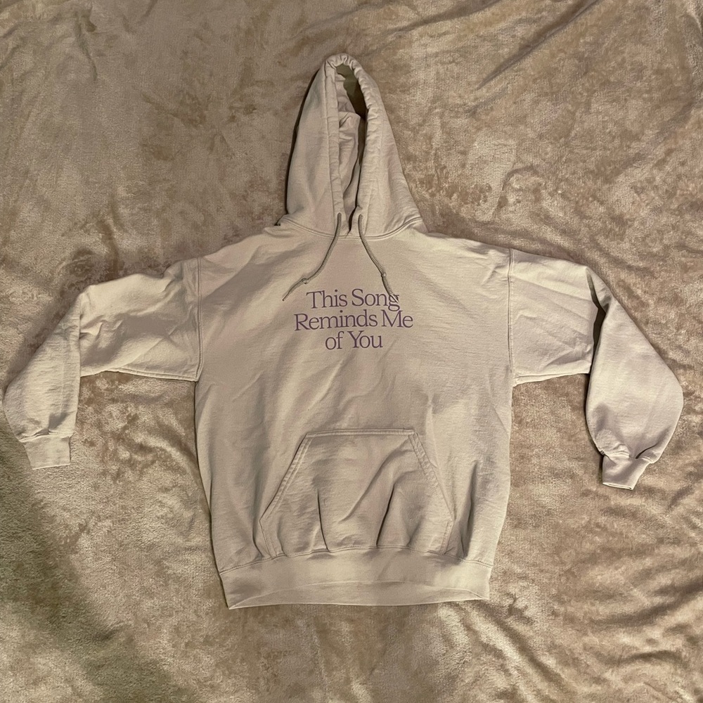 Lonely Ghost - This So Reminds Me Of You